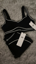 Black and white set